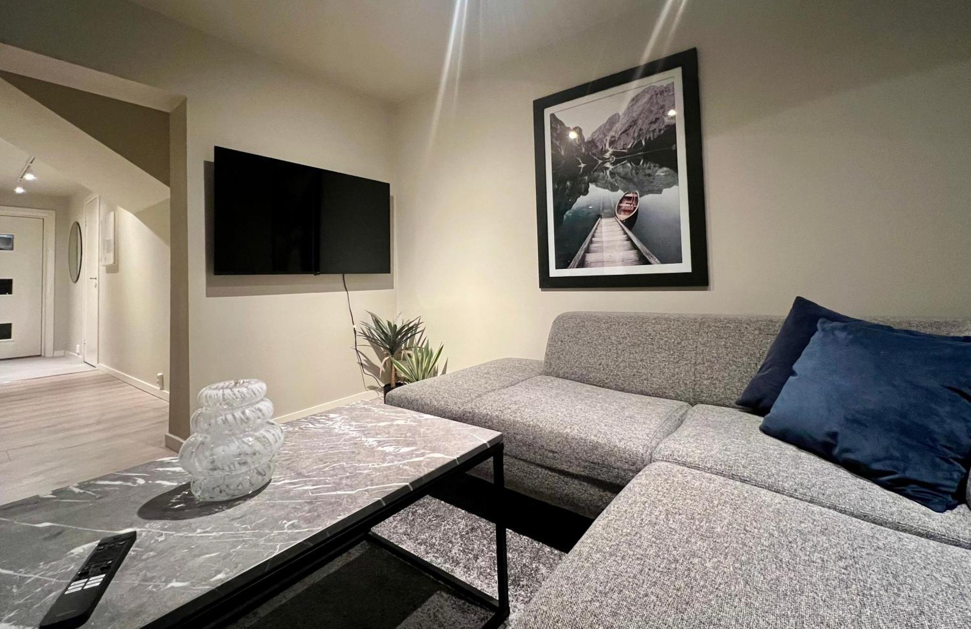 Lyngen - Tag Apartments ทรอมโซ ภายนอก รูปภาพ